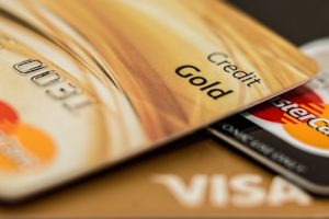 Visa Premier ou MasterCard Gold, pourquoi choisir ce type de cartes ?
