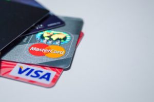 Visa ou MasterCard ? Quelles sont les différences ? Quelle carte choisir ?
