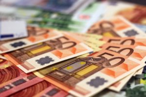 Peut-on retirer tout son argent en liquide ?