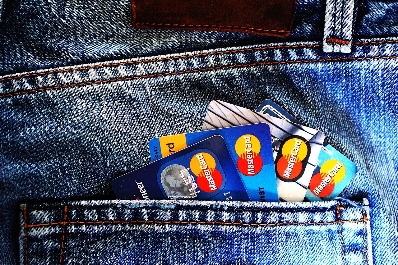 Les banques en ligne augmentent petit à petit leurs tarifs