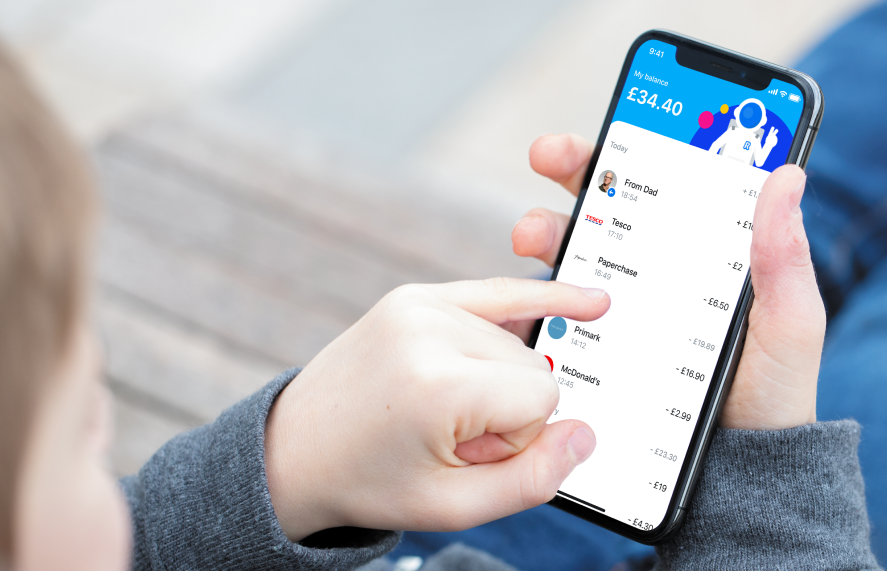 La néobanque Revolut lance une offre pour les enfants et les adolescents