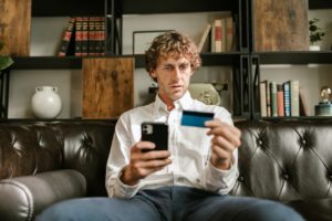 Escroquerie bancaire : qu’est-ce que le spoofing ?
