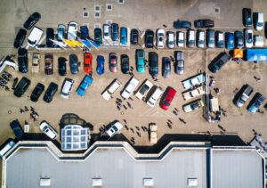 Attention à cette escroquerie à la carte bancaire sur les parkings des supermarchés